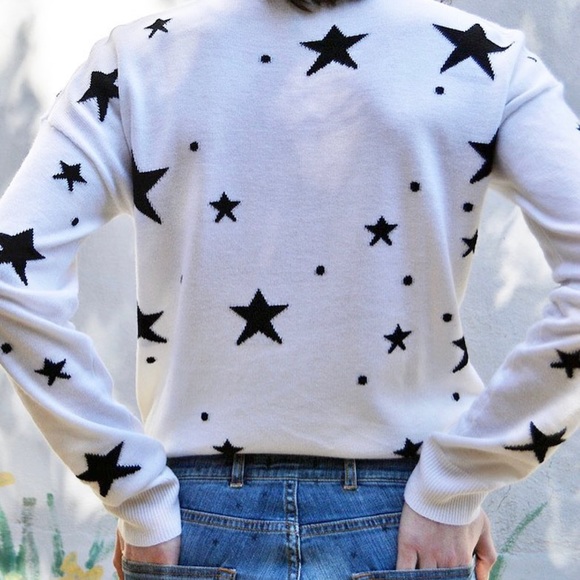 Baukjen Star Sweater - Picture 2 of 5